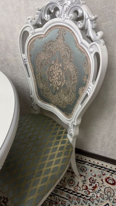 Гастивой Стол столами