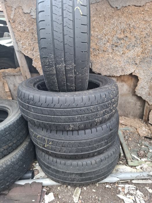 Vand set 4 anvelope 215 60 17 C kumho de vara  bune dot 2022