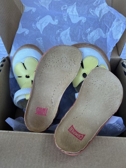 Детски боси обувки Camper