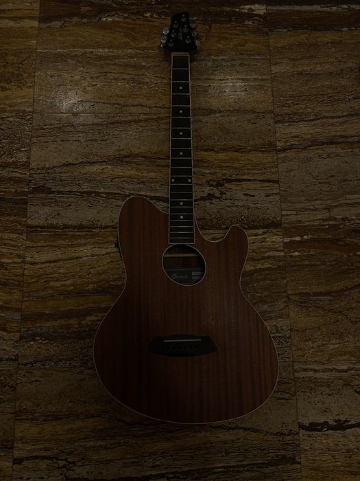 Chitara ibanez electro-acustica