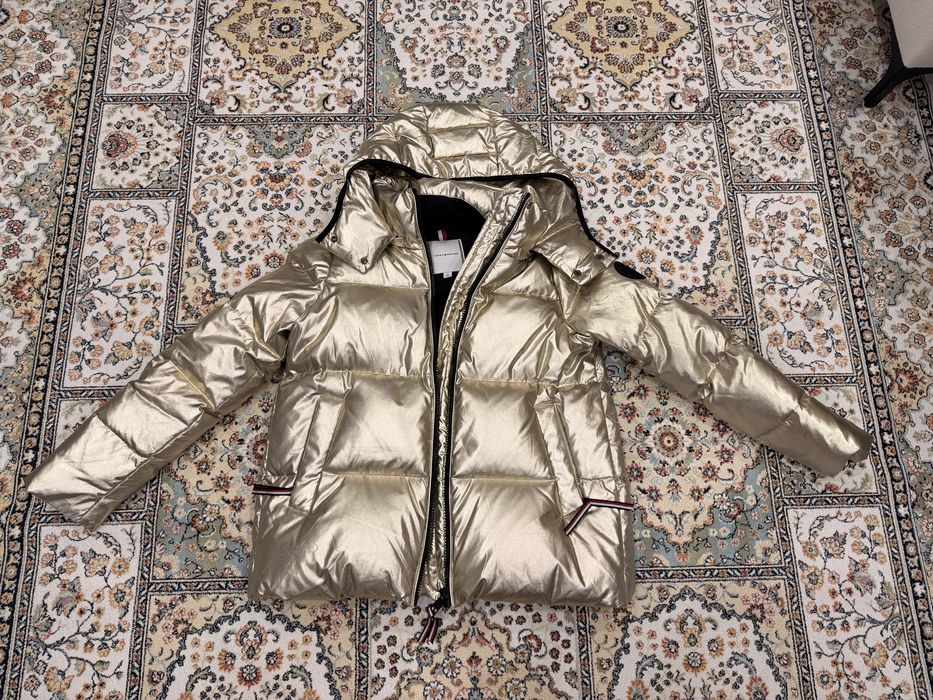 Продам пуховик Tommy Hilfiger