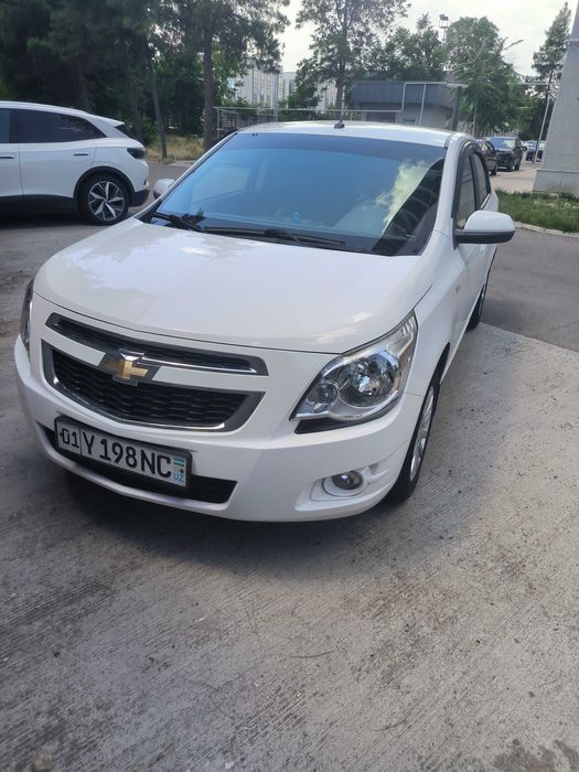 Автомобиль Кобальт
