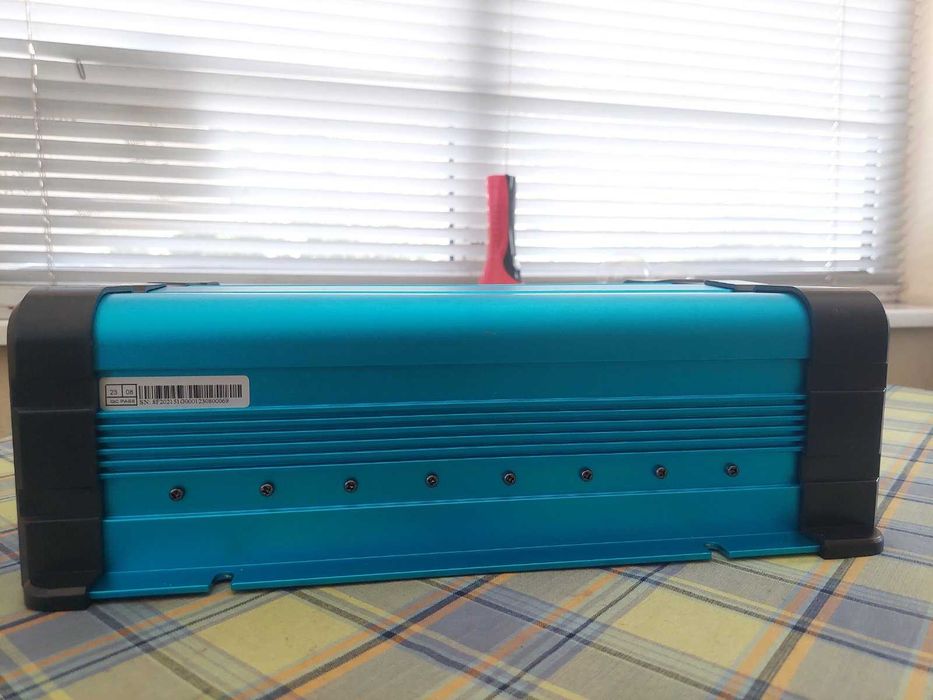 Инвертор Pure sine FS2000D