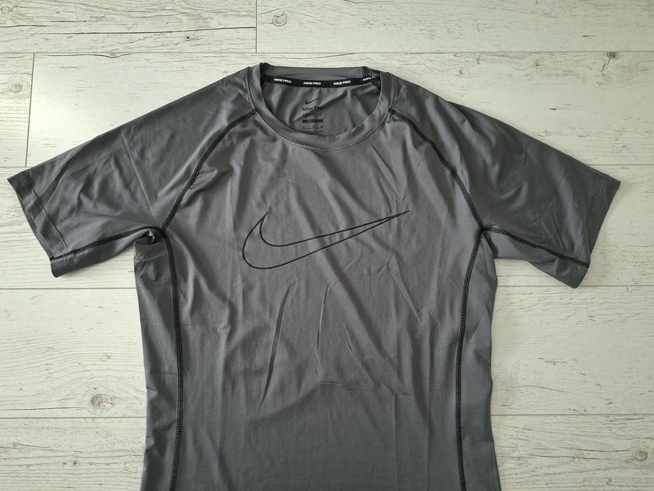 Nike Pro-Ориг. Тениска Нова!!!