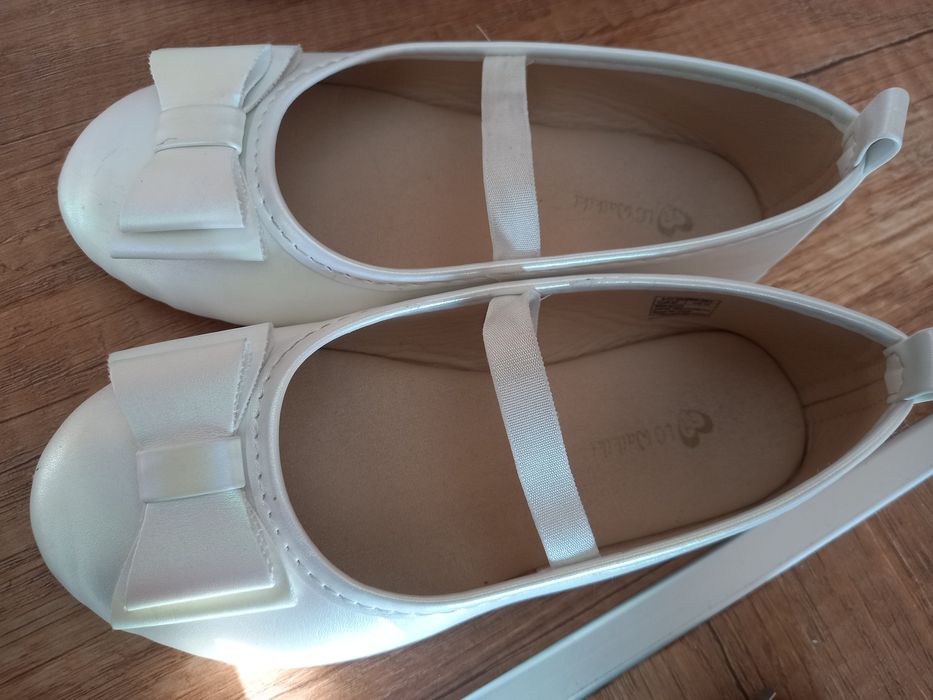 Пантофи и обувки