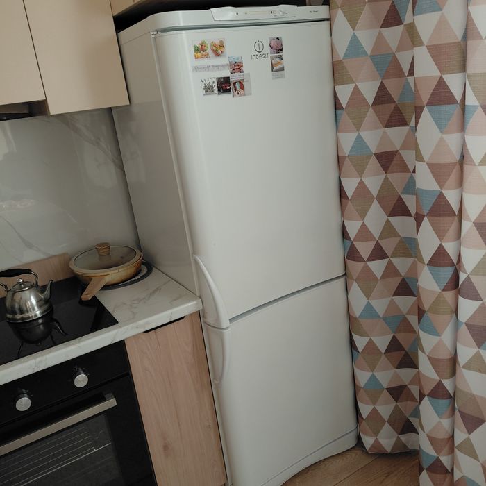 Продам холодильник рабочий в хорошем состояний