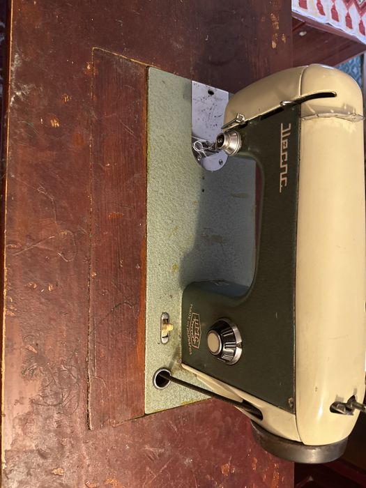 Vand Masina de cusut Ileana