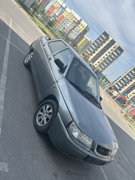 Продам ВАЗ 2110 требует ремонта матора