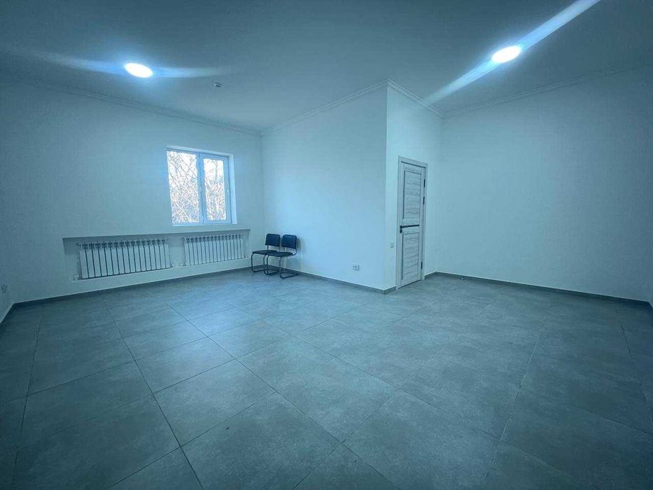 Chilonzor ц kvartlda joy arendaga beriladi.Сдается помещение в аренду.