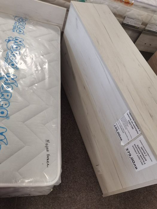 Нови ПРИСТА+МАТРАК и две ракли