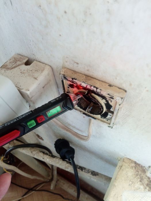 Безконтактен фазомер