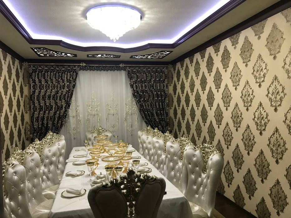 Уй сотилади,  зур