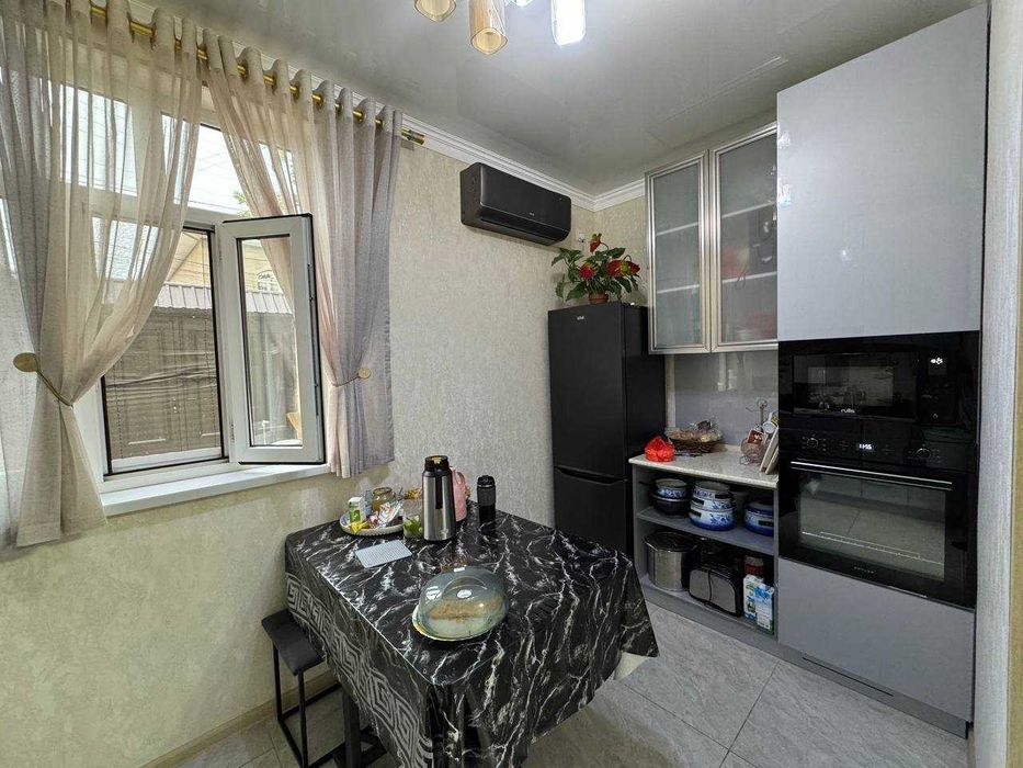 Продается 2-х этажный Коттедж, Мухтара Ашрафий (87648)