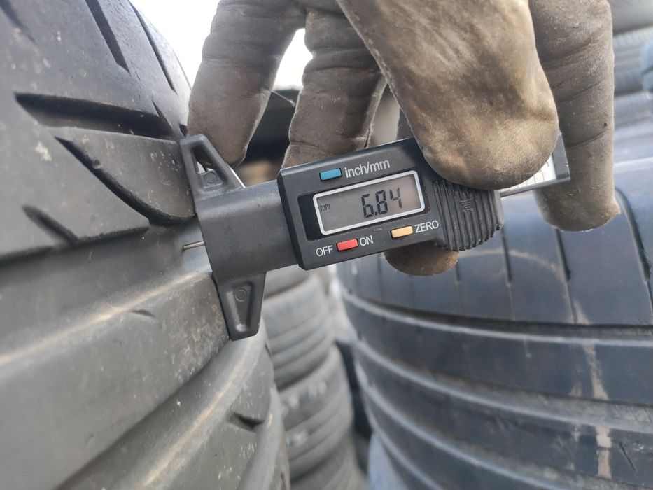 2бр Летни гуми 225 35 19 - Bridgestone Runflat