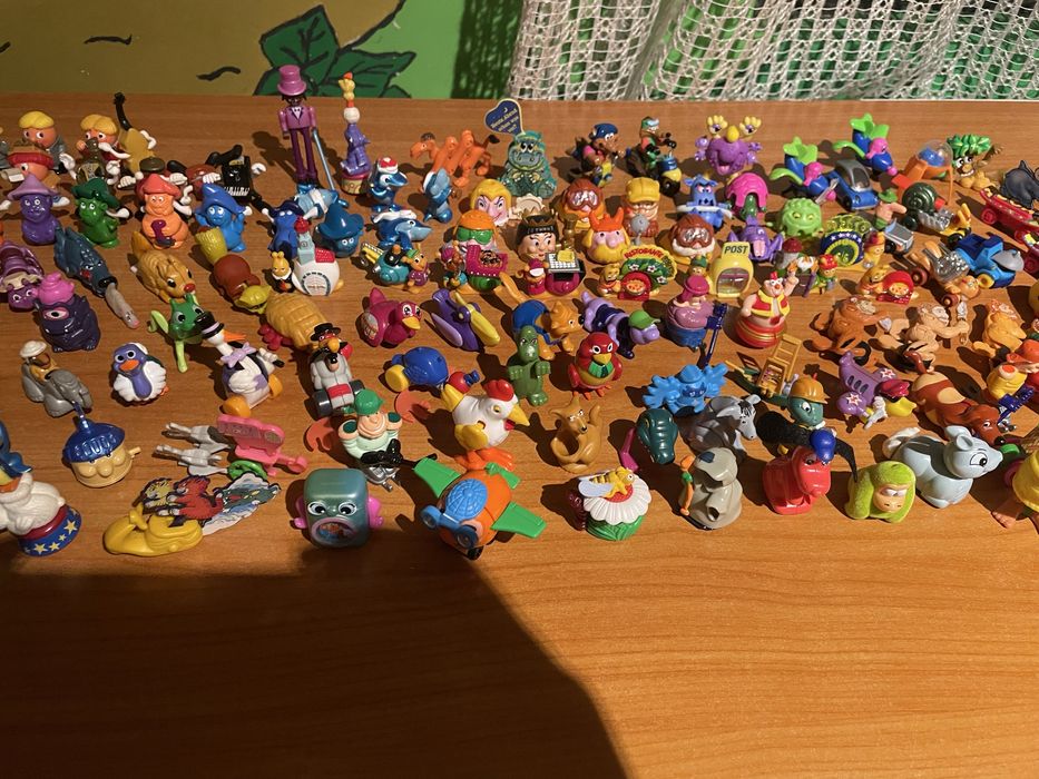 Jucării Kinder din Germania