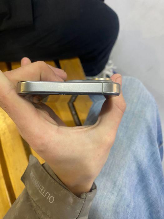 Продам айфон 15 Про Макс 256 гб