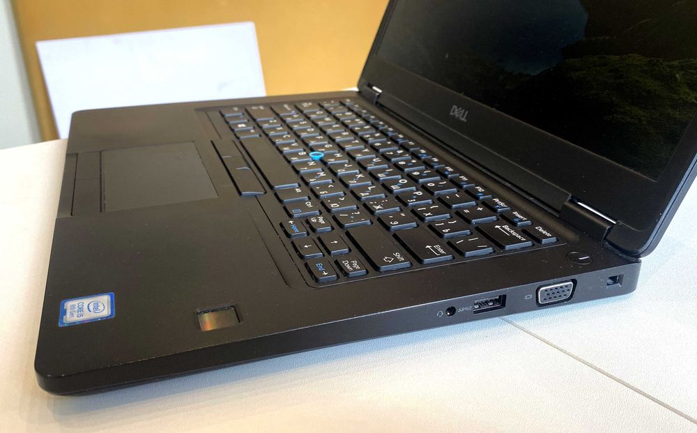 Ноутбук Dell Latitude 5490