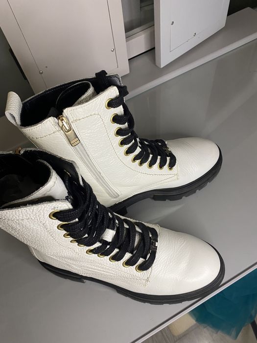 Боти Tommy Hilfiger естествена кожа размер 39