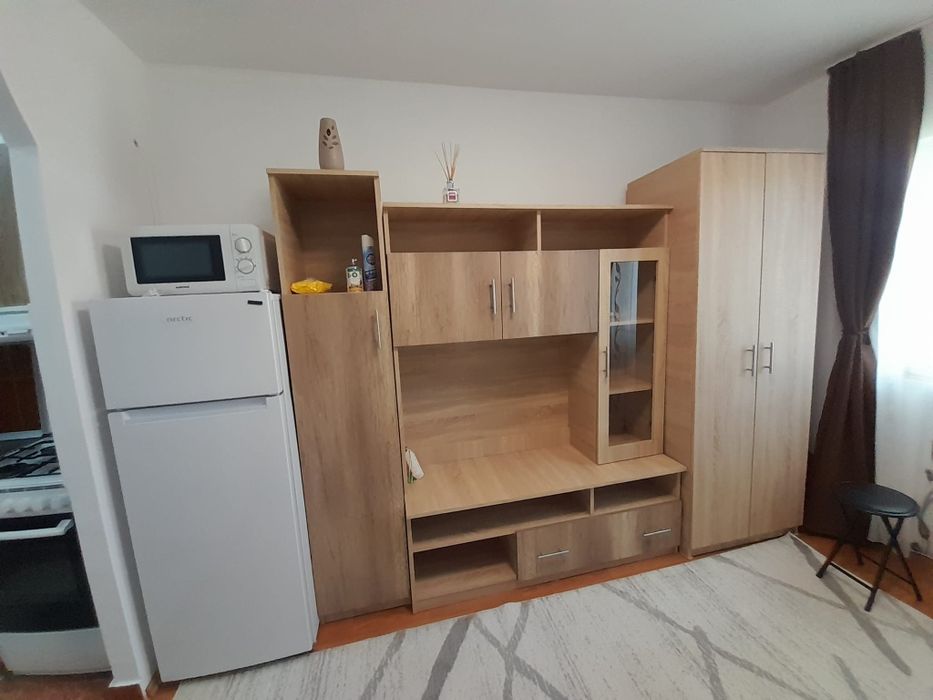 Garsoniera de inchiriat