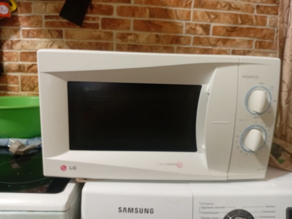 Микроволновка LG