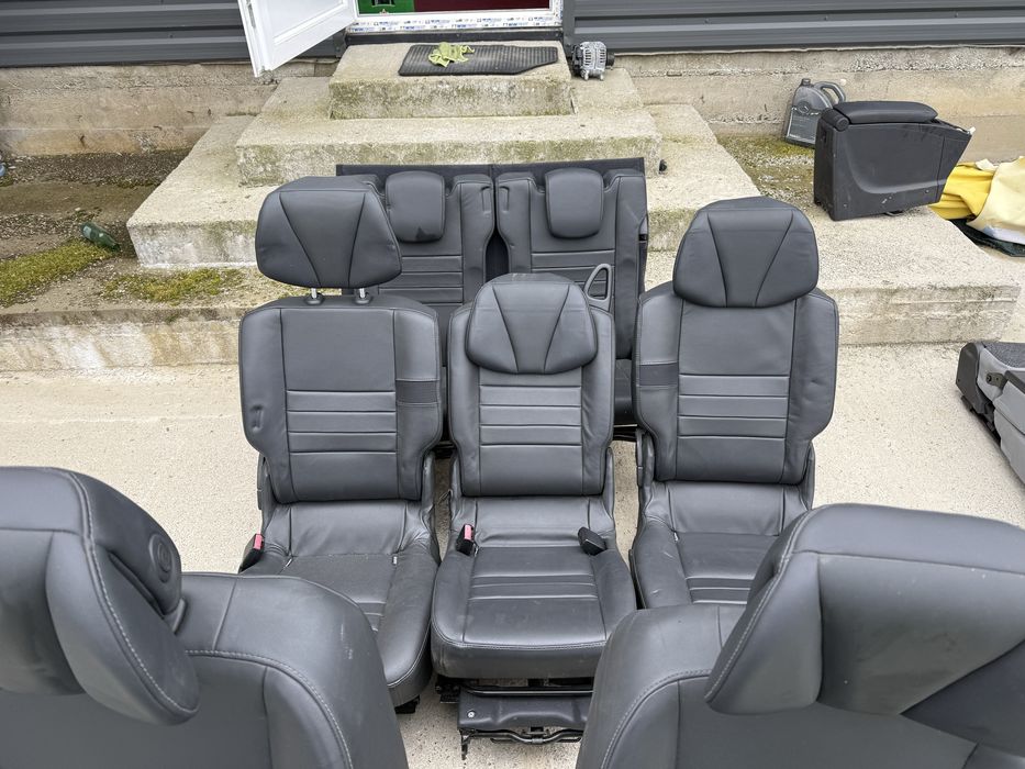 Interior piele 7 locuri grand scenic3