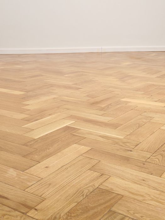 P.F.A. autorizat execut lucrări de finisaje și amenajări  interioare.Ceramică  Zugraveli  Rigip glet tinci