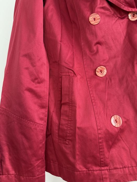 Красный красивый пиджак