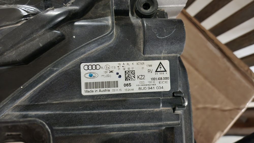 Десен фар за 2017 facelift Audi Q3