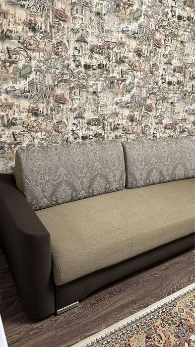 Продаю диван для гостиной