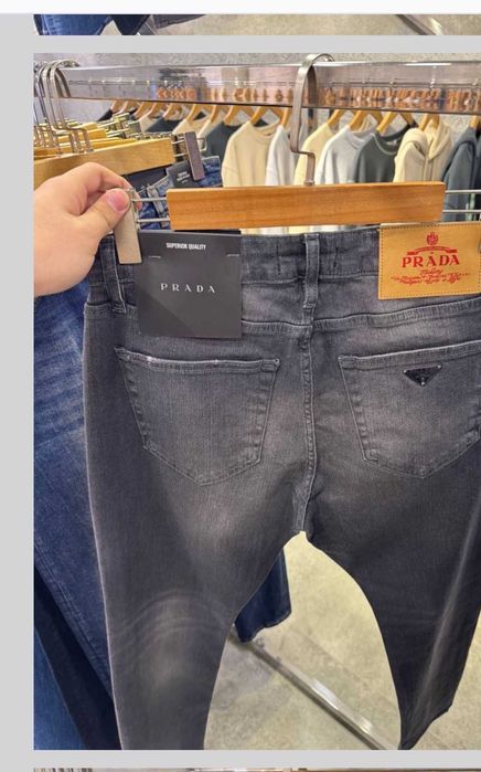 blugi modele noi 2026 prada