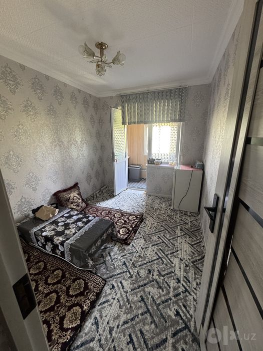 1 xona 2 qilingan kvartira sotiladi Fargona