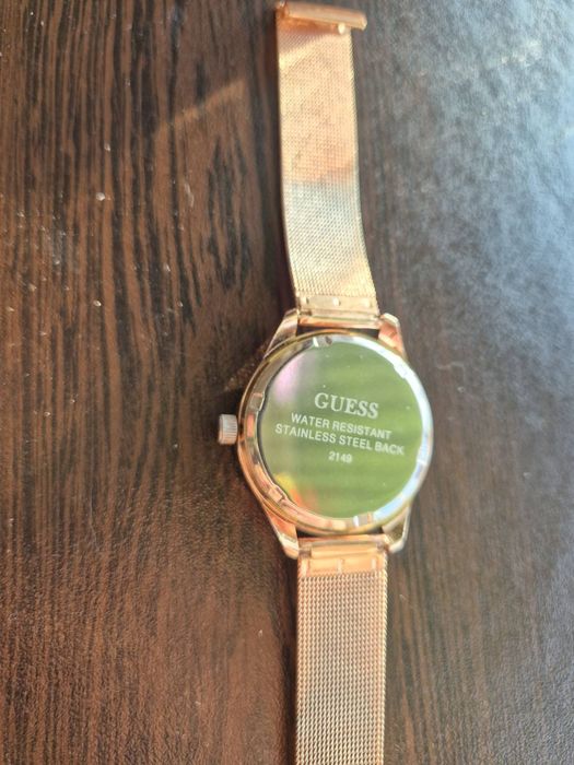 Guess 36mm дамски часовник