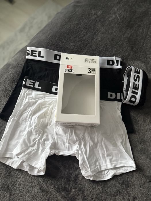 Diesel set 3 boxeri lungi alb-negru-negru marimea S noi originali