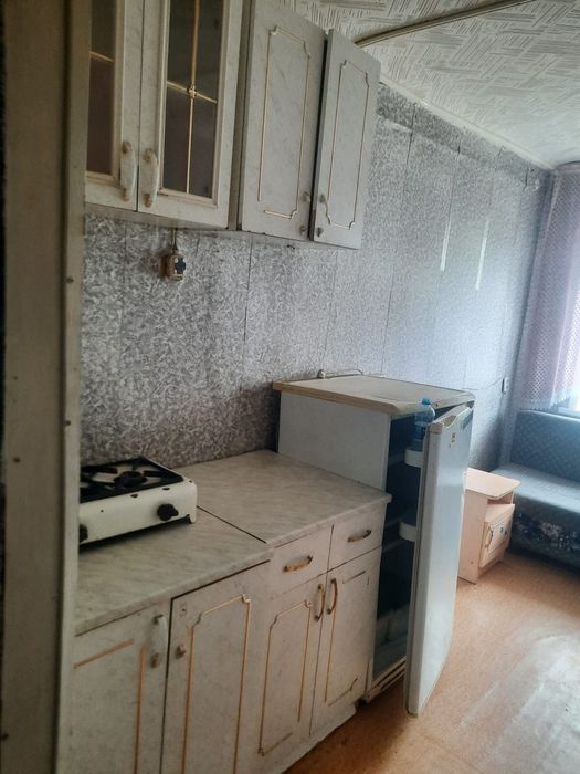 Продам Пушкина 11а общижитие