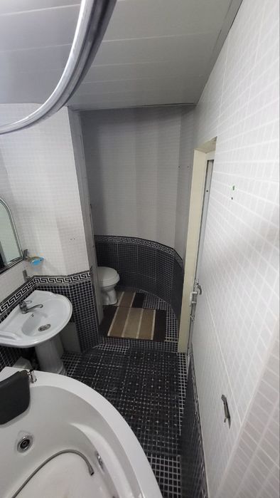 Продал  2 комнотная квартира Чиланзарский район 20А кварт