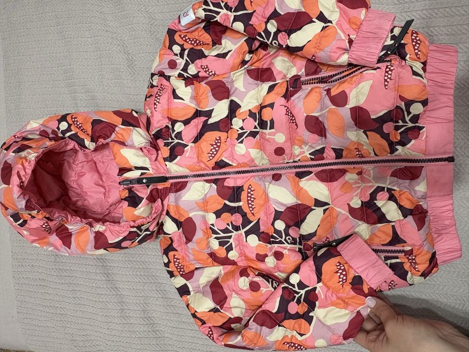 Продаю куртку демисезонную reima