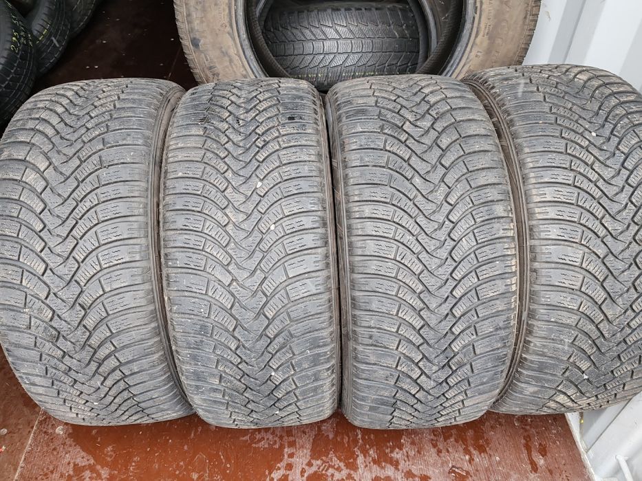 245 45 18. Falken. AN 2020.