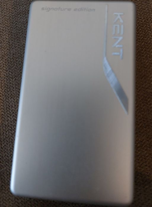 Tabachera Kent Signature Edition