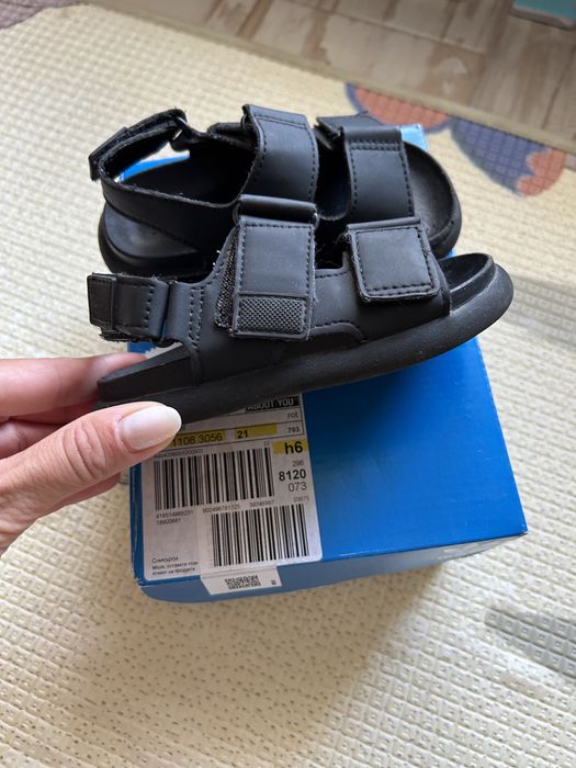 Детски сандали - Zara