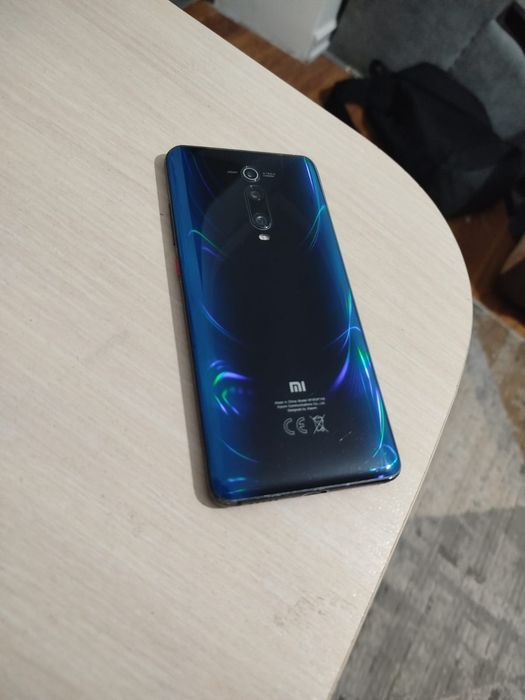 Продается MI 9T.