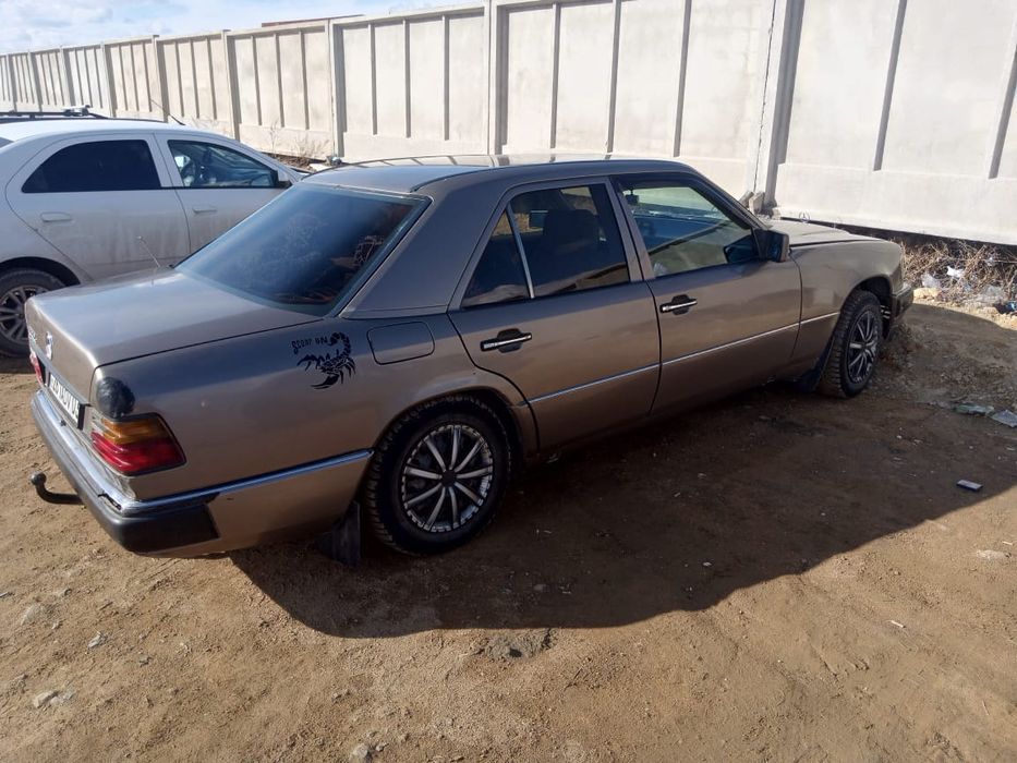 Продам Mercedes 124