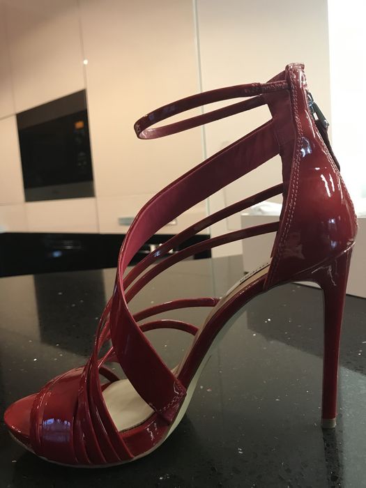 Оригинални сандали на ток Guess, Roberto Botella естествена кожа