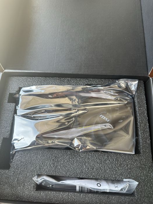 Видеокарта msi rtx 5070 (новая)