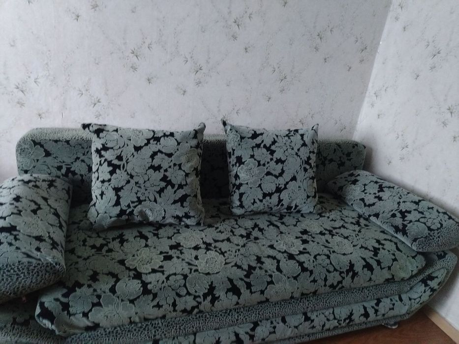 Продам софу в хорошем состоянии
