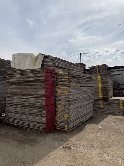 Фанера б/у Ламинированный !