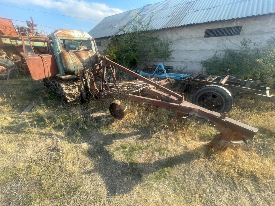 Продам комбайн Енисей и ДТ-75