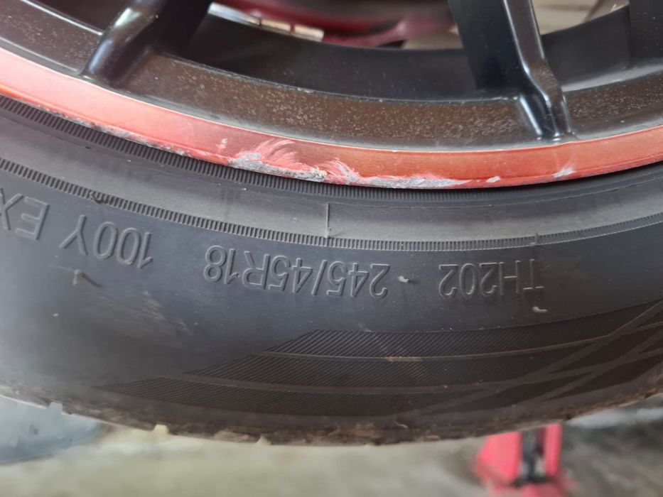 Продам диски на Mercedes AMG R 18