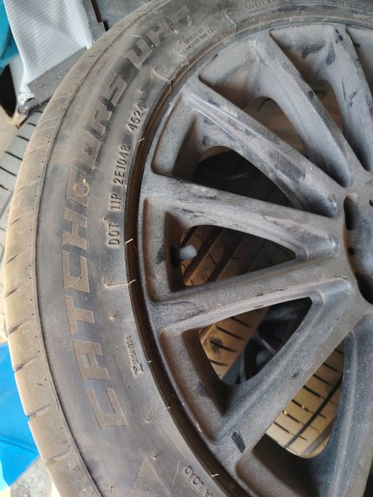 Продавам Гуми 225/50 R17 летни.