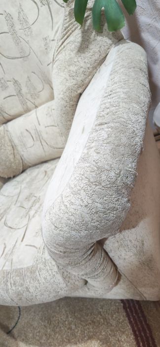 Продам кресло в нормальном состоянии