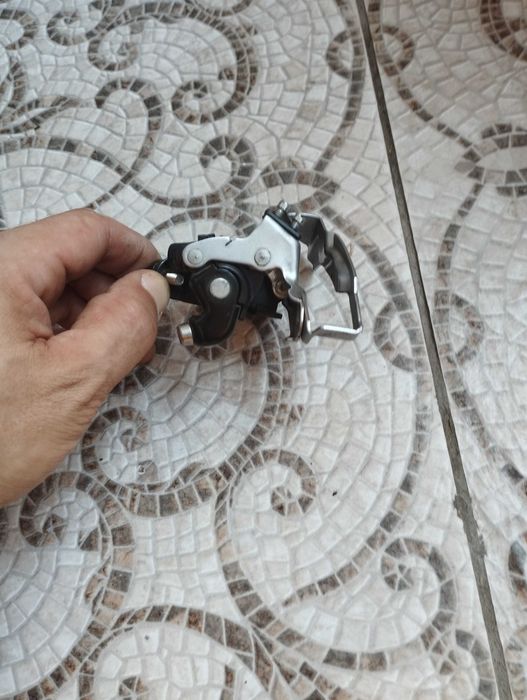 Велосипедные запчасти.